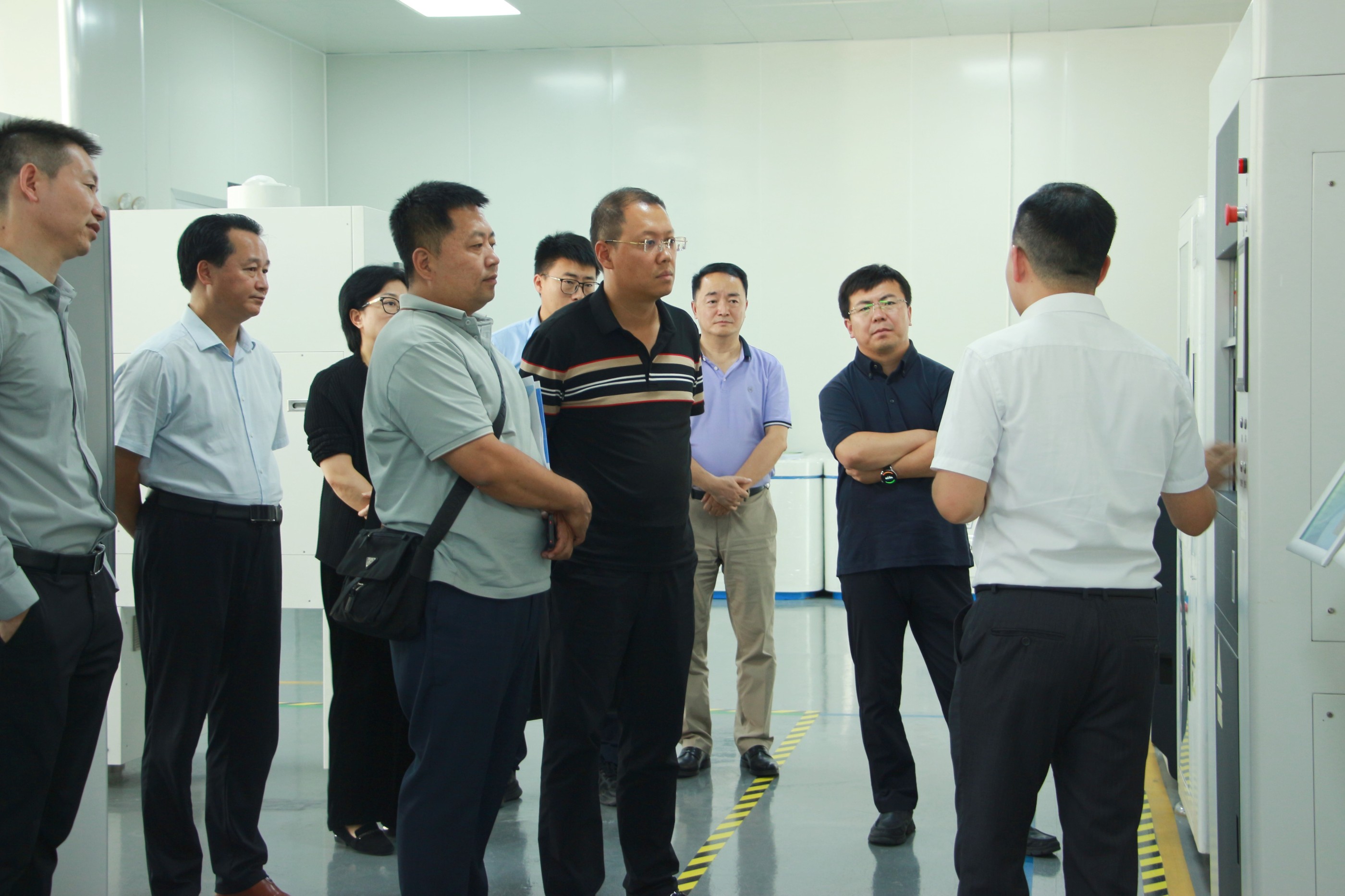 全國百強縣準格爾旗、倚鋒資本考察團到訪杰仕德考察交流